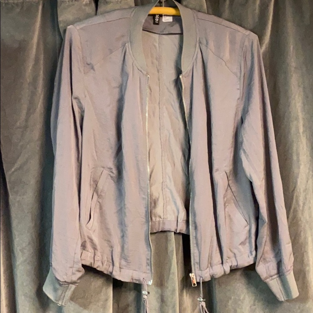 H&M Grey Satin Bomber Jacket 12